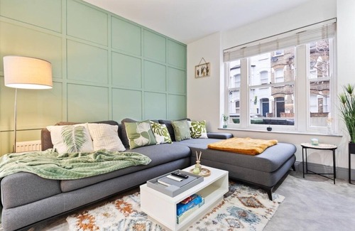 Fulham Apartment | Stylish & Cosy Flat in the Heart of Fulham - 1BDR