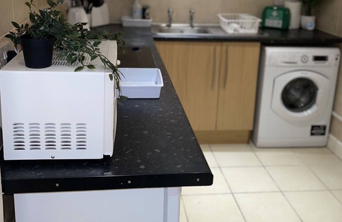 Gravesend Apartment | Stylish Cosy Studio Apartment In Gravesend