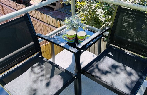 Galveston Cottage | Stylish Cottage-4 min drive to the beach w/free coffee