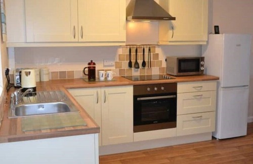 Clynnogfawr Cottage | Stylish cottage, peaceful location North Wales