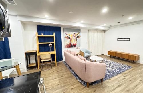 Washington Apartment | Stylish Cozy 2BR Apartment in DC