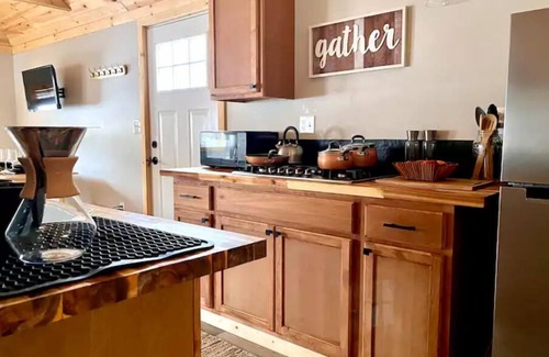 Lake George Cabin | Stylish, Cozy Cabin in Lake George.