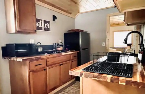 Lake George Cabin | Stylish, Cozy Cabin in Lake George.