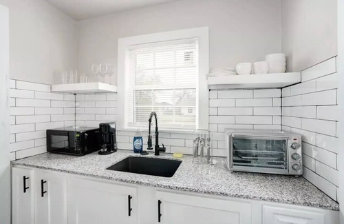 Central Oklahoma City House | Stylish Designed 2 bed room house