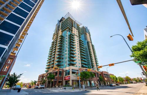 Victoria Park Apartment | Stylish Downtown Condos by GLOBALSTAY