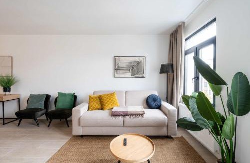 South Antwerp Apartment | Stylish Duplex for 8 in Central Antwerp
