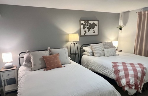 Eagle River House | Stylish Eagle River Guest Suite with Game Room