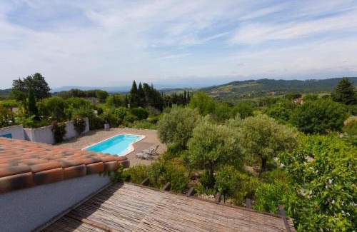 Felines-Minervois Villa | Stylish Family Villa in Félines
