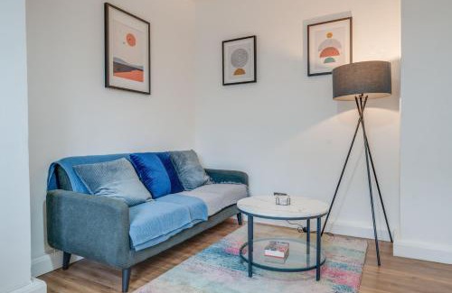 Bermondsey Apartment | Stylish Flat, London Bridge, Free Weekend Parking
