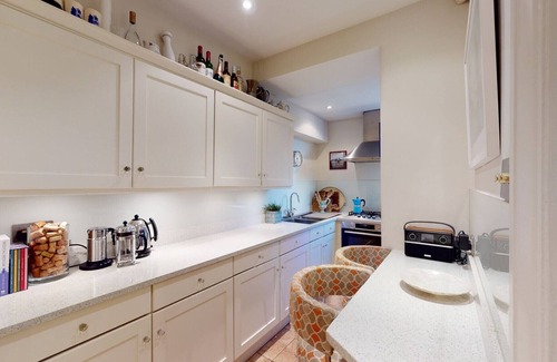 Courtfield Apartment | Stylish garden flat in prime South Kensington, SW7