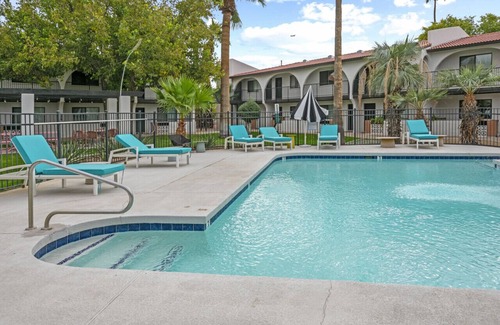 New Papago Parkway Apartment | Stylish Getaway Studio in Scottsdale