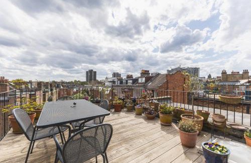 Gospel Oak Apartment | Stylish Hampstead Retreat by the Heath