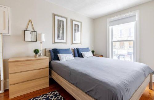 Perth Apartment | Stylish Heritage Gem facing Stewart Park and Town Hall