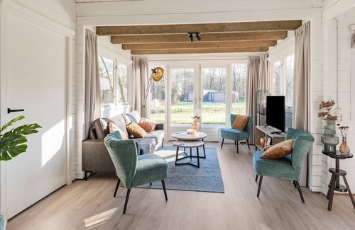 Zon en Schild House | Stylish holiday home in woody Soesterberg near golf club