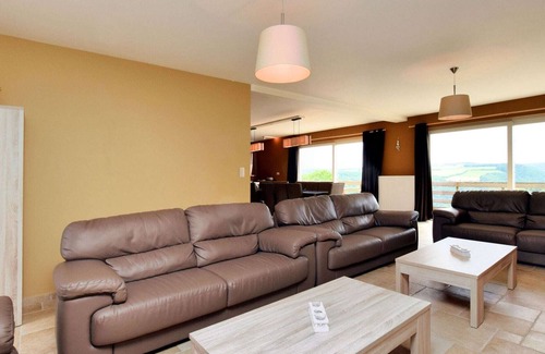 Hastiere-Lavaux House | Stylish holiday home in Hastière with terrace