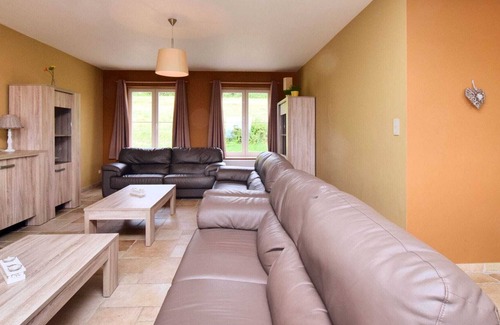 Hastiere-Lavaux House | Stylish holiday home in Hastière with terrace