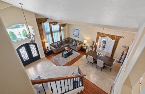 Paradise Valley Village House | Stylish Home in Scottsdale-HeatedPool and HotTub