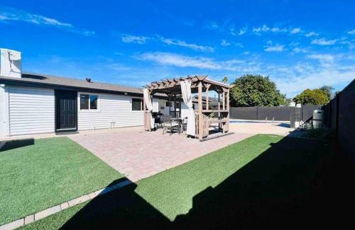 Evergreen House | Stylish home in the heart of Tempe w/private pool