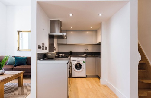 Lancaster Gate Apartment | Stylish Hyde Park Apartment