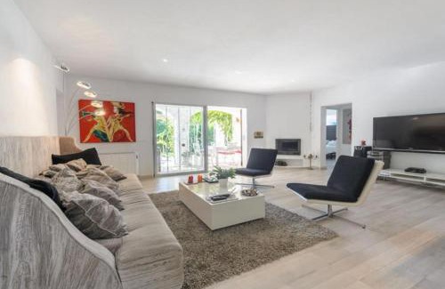 Ibiza Town Villa | Stylish Ibiza Villa Near Beaches Private Pool & Lush Garden