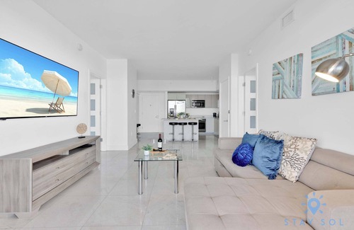 Hallandale Beach Apartment | Stylish - Incredible Views & Top Amenities