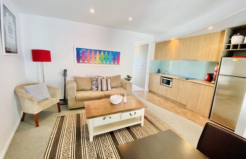 Cowes Apartment | STYLISH ISLAND GETAWAY - BEACHFRONT APARTMENT - COWES - Phillip Island