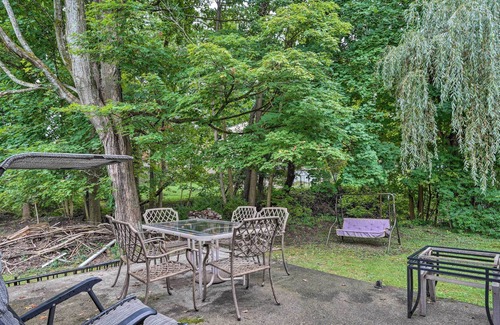 Jamestown West House | Stylish Jamestown Home Close to Lake & Dtwn