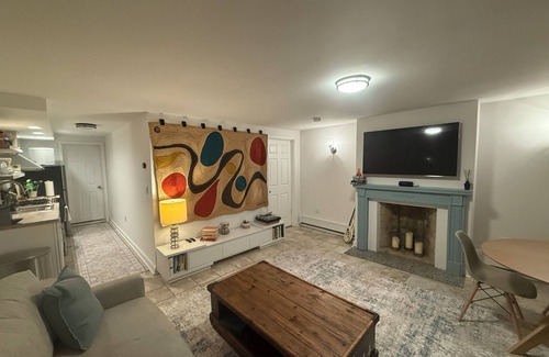 Historic Downtown Apartment | Stylish Jersey City 1BR w/Fast NYC Commute & Family-Friendly Vibe