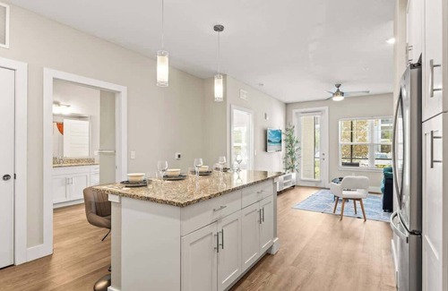Southeast Orlando Apartment | Stylish King Apt, Close to Disney & Pet-Friendly