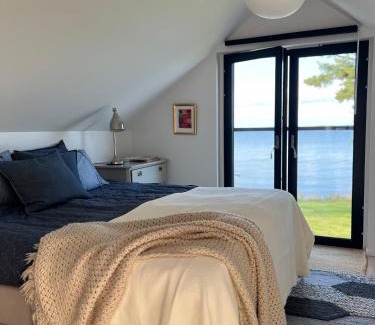 Vadstena Villa | Stylish lake view house