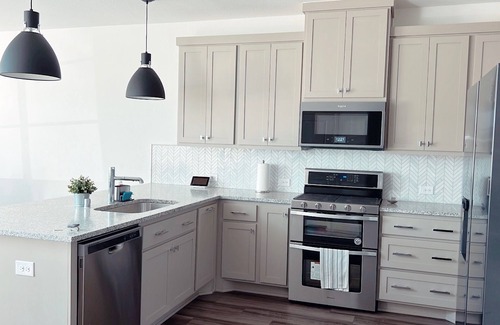 Frisco Condo | Stylish Living in Vibrant Frisco