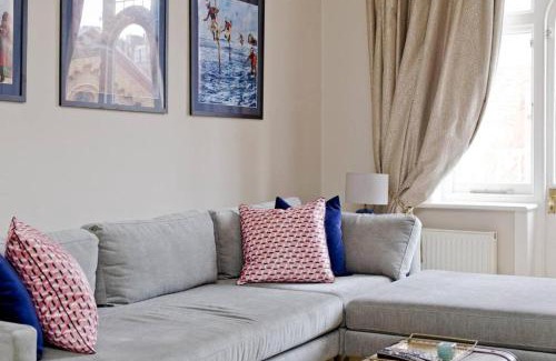 Westminster Apartment | Stylish London Getaway in the Heart of the City
