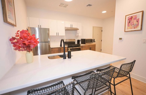 Stamford Apartment | Stylish Luxe 1BR - Easy Access to NYC