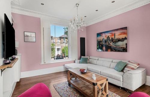 Walworth House | Stylish Maisonette Central London Pass the Keys