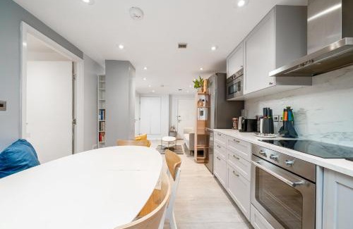 Fitzrovia Apartment | Stylish Marylebone Flat Near Regents Park