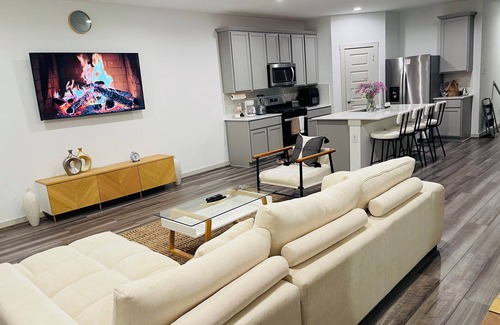 Clodine House | Stylish Master Suite