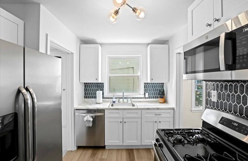 Madison Heights House | Stylish Metro Detroit Gem/Renovated w/Game Room