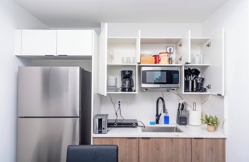 East Little Havana Apartment | Stylish Miami 1BR Oasis Near Calle Ocho & Brickell