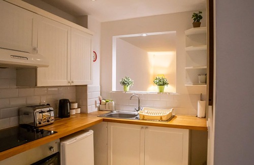 St Leonards-On-Sea House | Stylish modern Mews house in central St Leonards