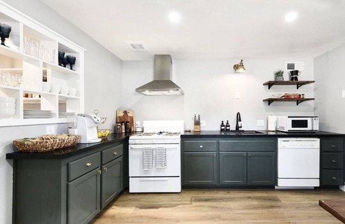 Flagstaff House | Stylish & Modern Getaway Near Downtown Flagstaff!