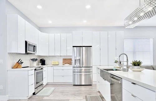 Miami Lakes House | Stylish & Modern Hialeah Pool Retreat Near Miami!