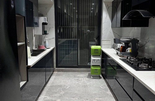DLF City Apartment | Stylish & Modern Luxury 4BR Apartment | Arjun Marg