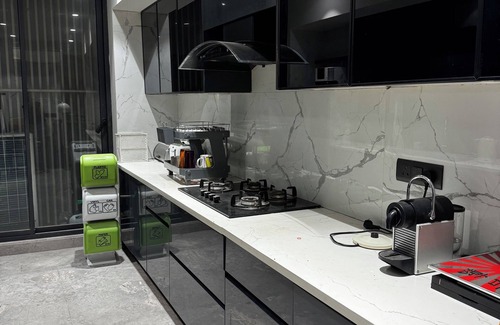 DLF City Apartment | Stylish & Modern Luxury 4BR Apartment | Arjun Marg