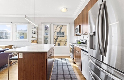 Nob Hill House | Stylish & Modern Nob Hill Getaway w/Rooftop Views