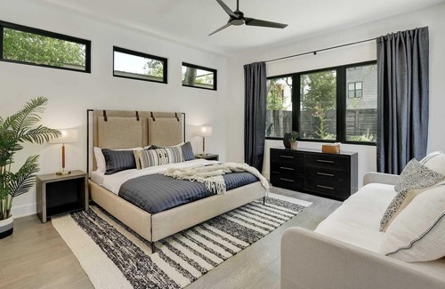 Montopolis House | Stylish Modern Ranch | Heated Pool