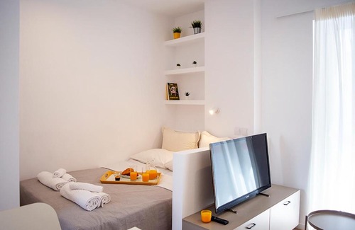Chalcis Apartment | Stylish Modern Studio, Chalkida centre, seaside