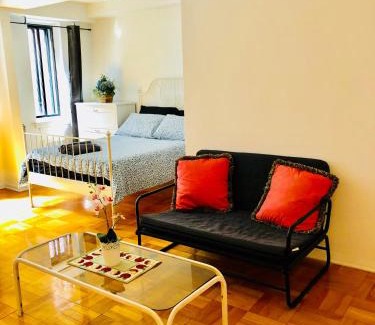 Downtown Montreal Apartment | Stylish Montreal Apartment: Comfortable Stay in the Golden Square Mile