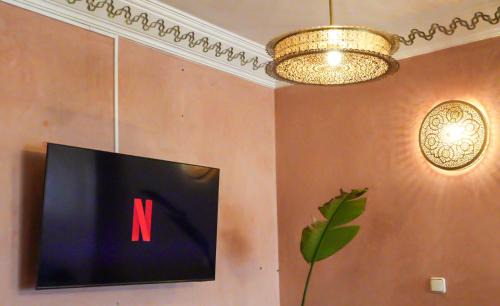 Semlalia Apartment | Stylish Moroccan Apartment Near Majorelle Garden, Wi-Fi, Free Airport Shuttle