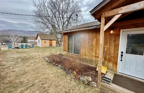 Wilmington House | Stylish Mountain Retreat: Hot Tub, Fire Pit, Whiteface Views!