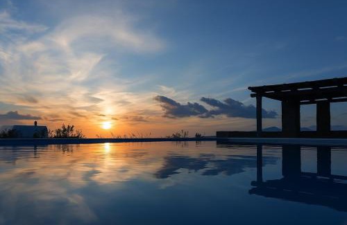 Houlakia Apartment | Stylish Mykonian apartment Semi-Private huge Pool